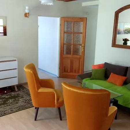 Apartment Rowan Rowy *
